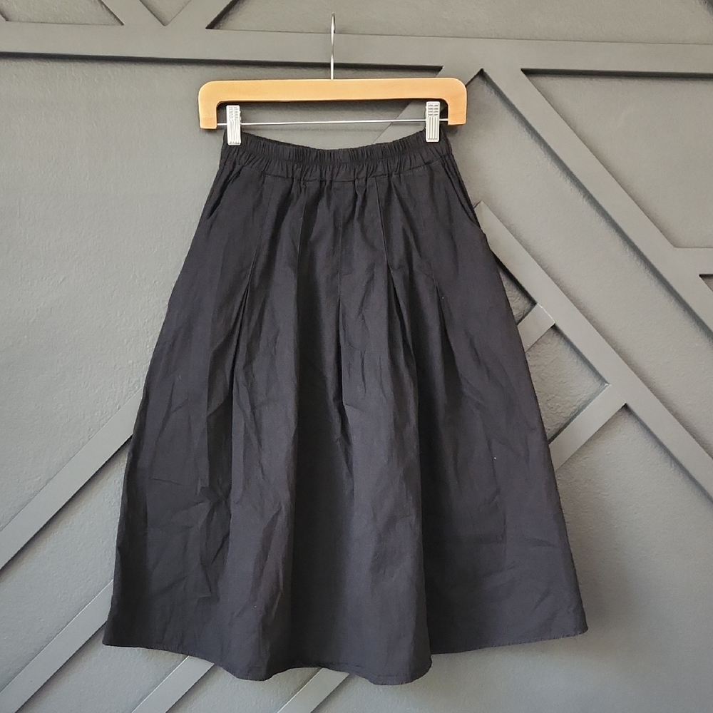 Cotton A-Line Midi Skirt in Black